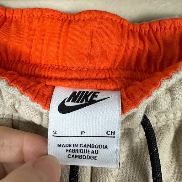 Nike Womens Small Sports Utility Fleece Cargo Pants Jogger Sweatpants Athleisure - Picture 2 of 6